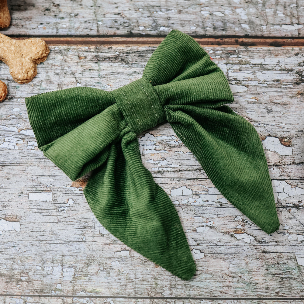 'CORDUROY' DOG SAILOR BOW IN GREEN